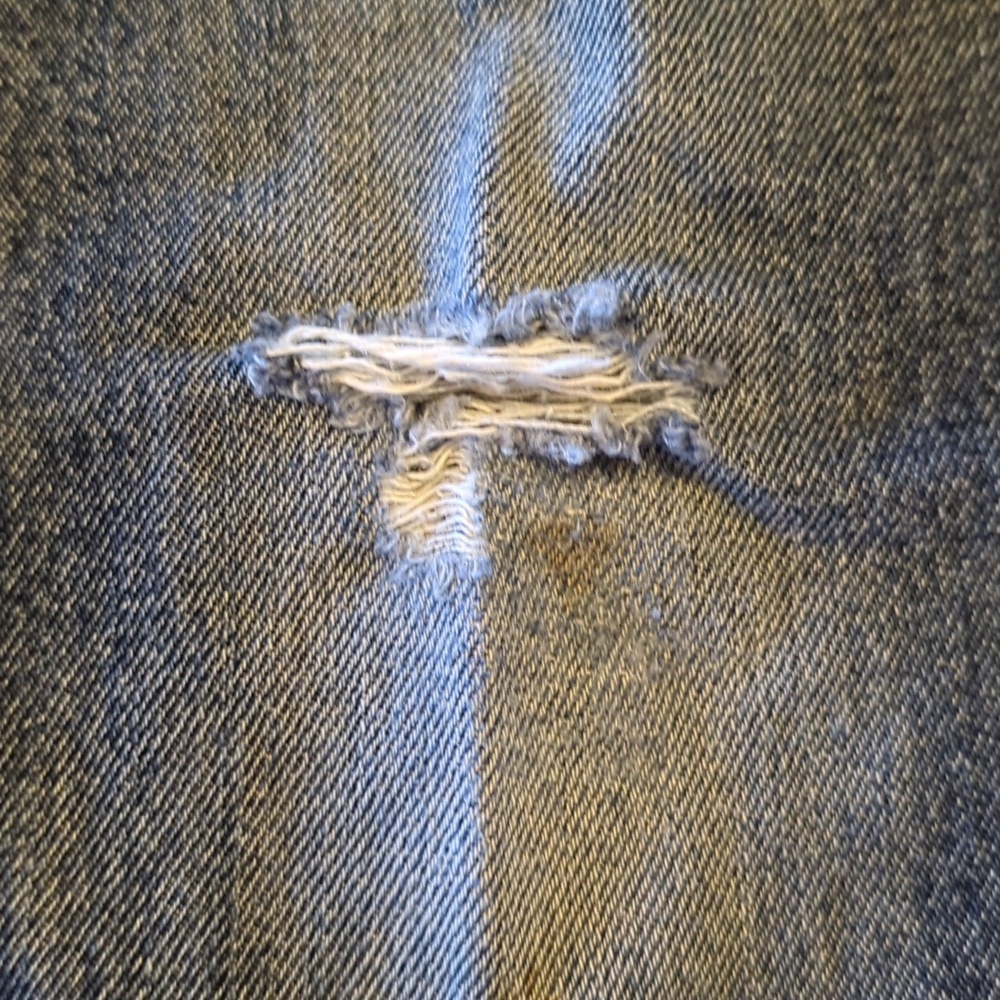 Distressed Levi's Style 517 - Picture 5 of 7